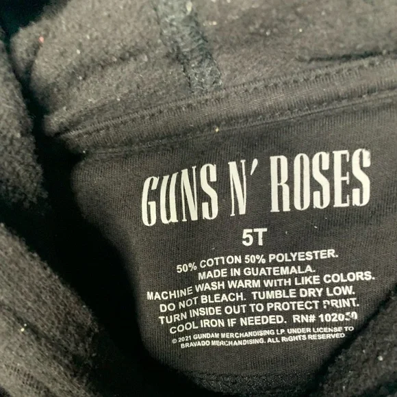Black Boys Hoodie "Guns n Roses" 5T - Picture 2 of 4